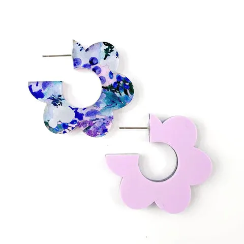 1.5 Flippy Acrylic Hoop Earrings - Purple Floral & Purple