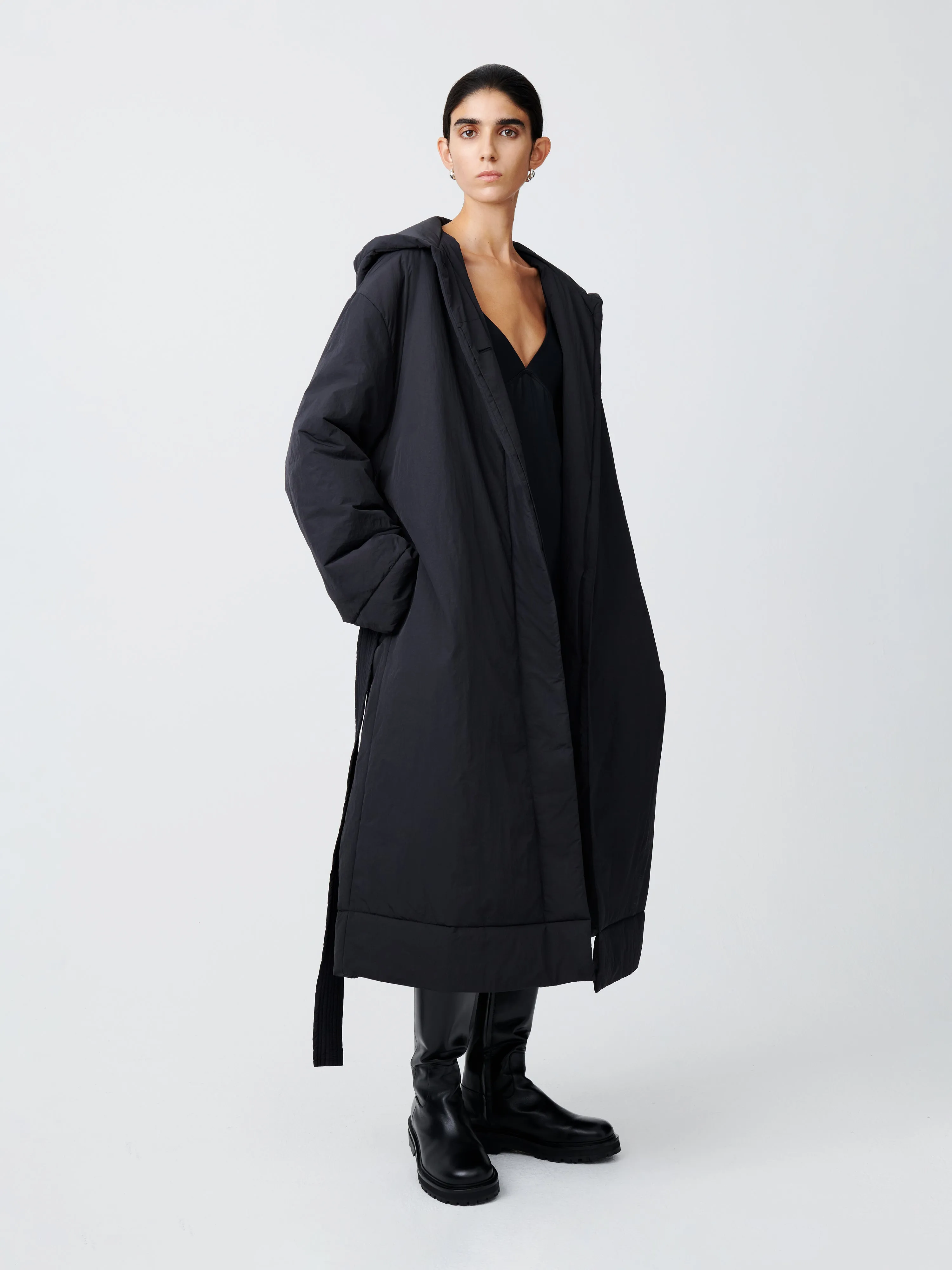 Certainly! Here’s an optimized title for the Kariba Ecodown Coat in Black:

Stylish Black Kariba Ecodown Coat - Eco-Friendly Insulation for Ultimate Warmth and Comfort